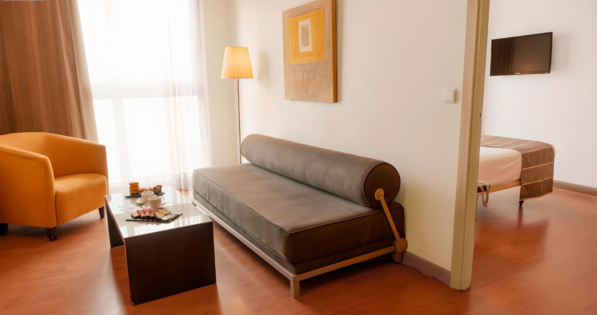 Vertice Sevilla Экстерьер фото